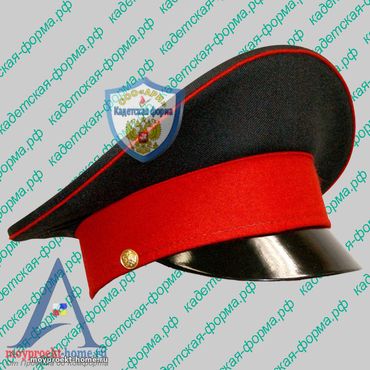 Фуражка черная, красный кант и околыш